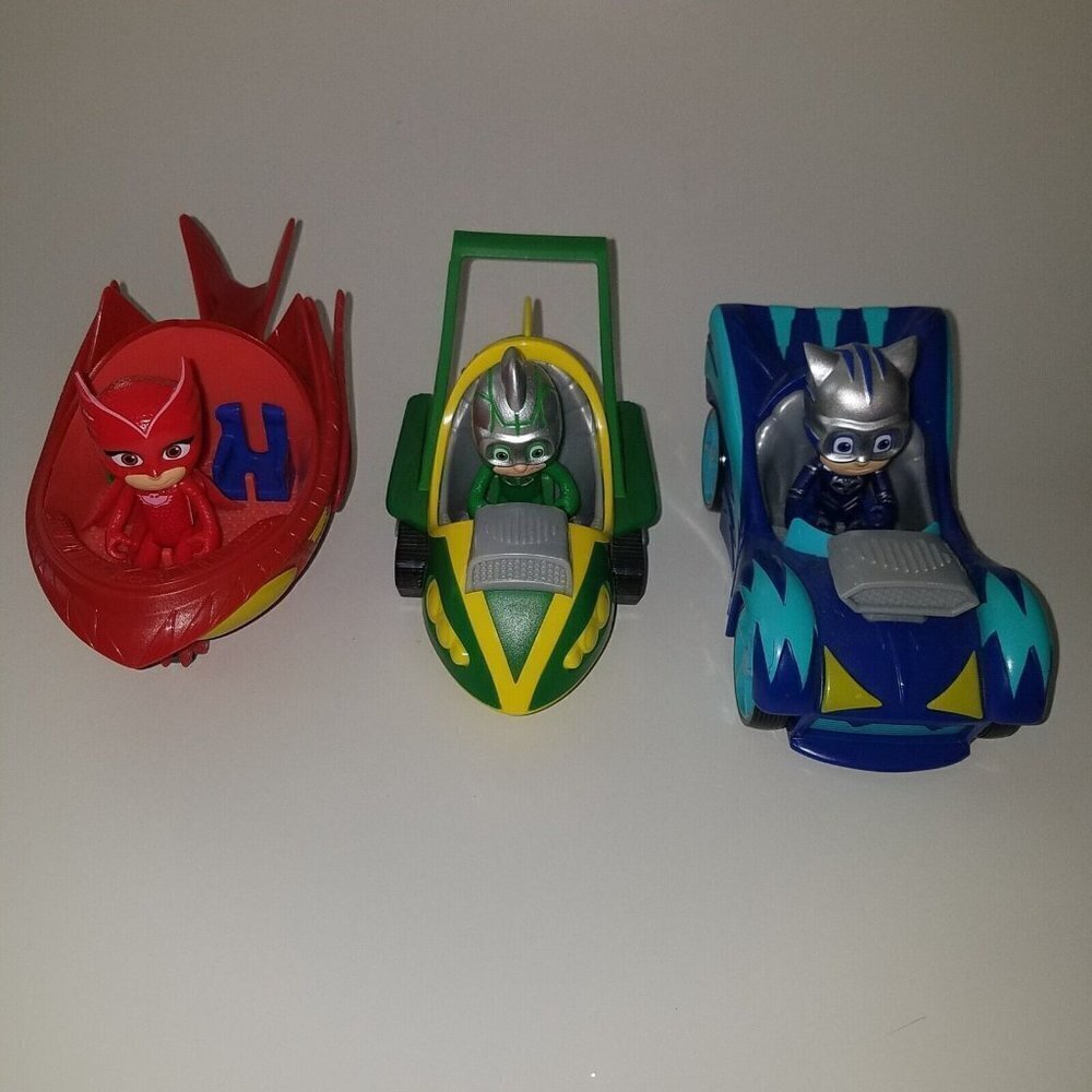 3 PJ Masks Turbo Blast Racers Owlette Catboy Gekko Character Figures Vehicle Lot